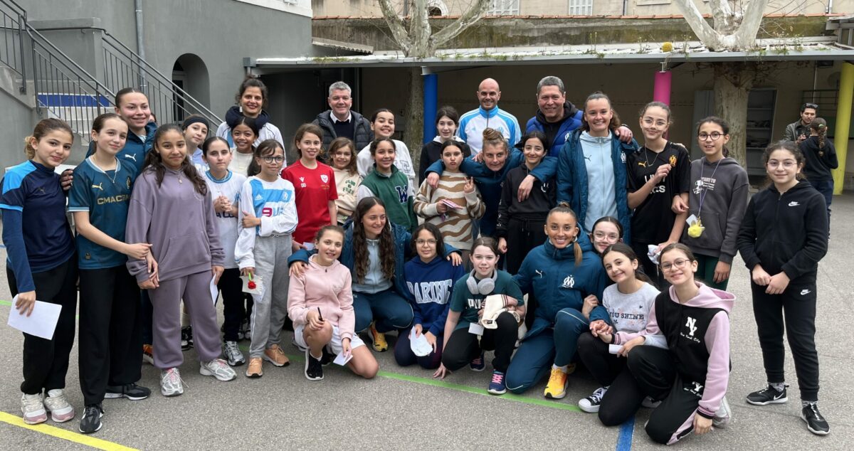 Union sacrée entre les joueuses de l’OM et les collégiennes M24