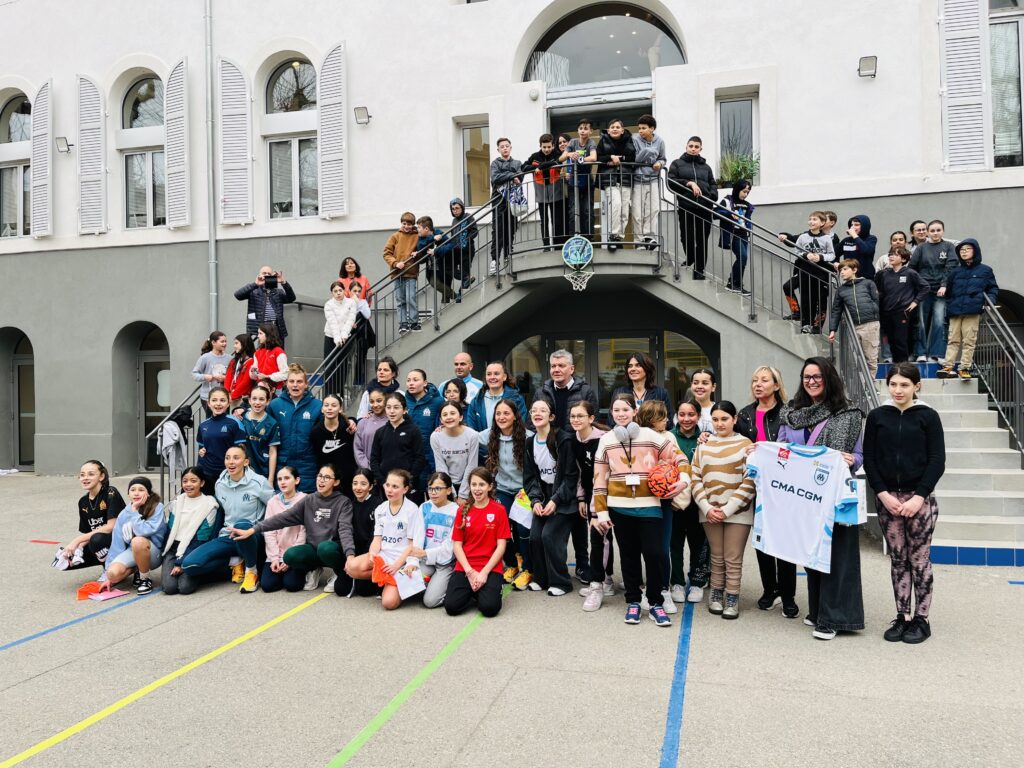 Photo finale pour célébrer cette rencontre inoubliable.